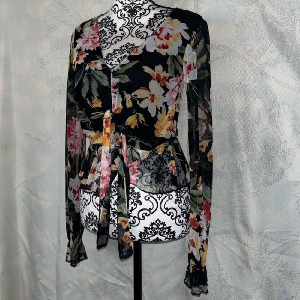 Floral GUESS Blouse 🌸💝🕋